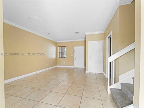 353 NE 37th Pl, Homestead FL - photo 6 of 30