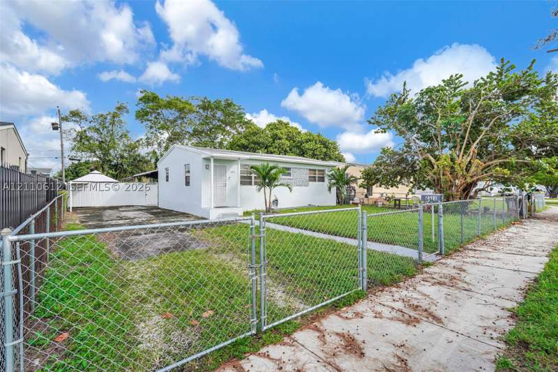 3 bedroom SingleFamilyResidence at 2311 NW 140th St, Long Estates, Opa Locka — photo 3