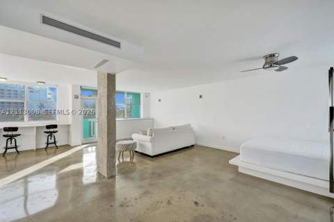 301 Ocean Dr 402, Miami Beach FL - photo 7 of 48
