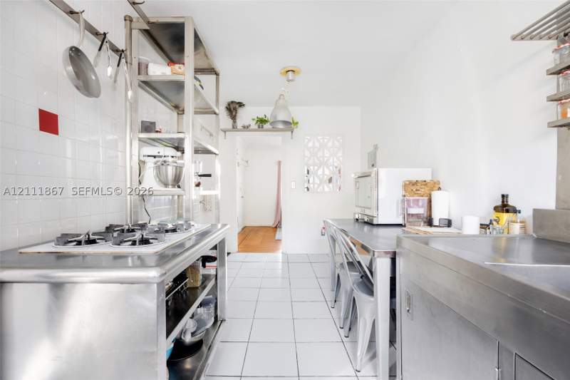 1 bedroom Condominium at 846 Jefferson Ave 7, Flamingo Wave Condo, Miami Beach — photo 3