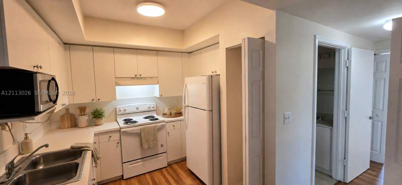 2 bedroom Condominium at 11050 SW 196th St 408, Paradise Pointe Condo, Cutler Bay — photo 4