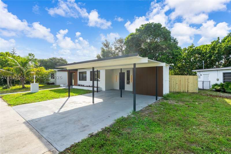 3 bedroom SingleFamilyResidence at 1410 NE 161st St, Fulford By The Sea Sec H, North Miami Beach — photo 3