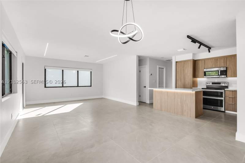 3 bedroom SingleFamilyResidence at 1410 NE 161st St, Fulford By The Sea Sec H, North Miami Beach — photo 5