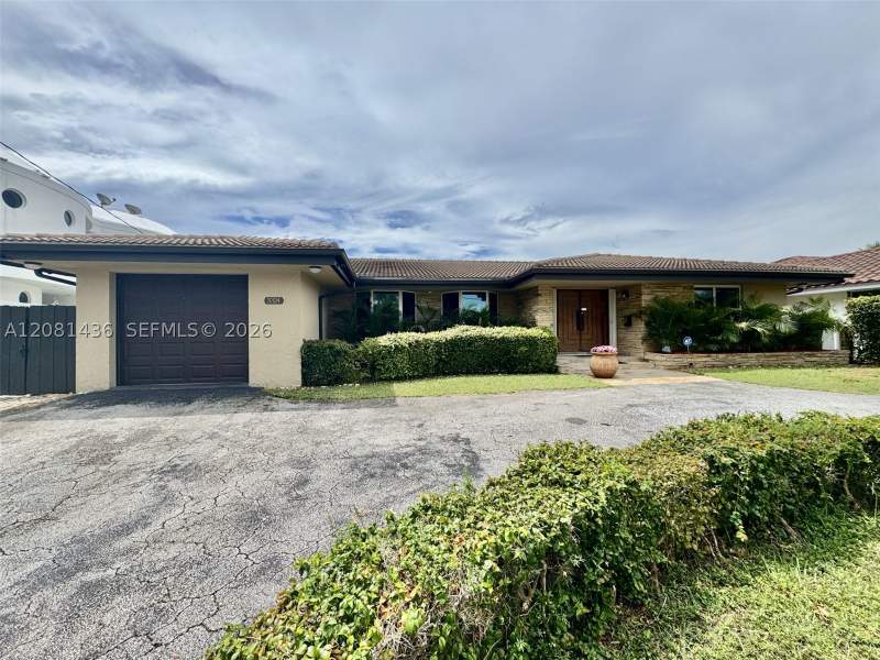 4 bedroom SingleFamilyResidence at 3324 NE 167th St, Eastern Shores, North Miami Beach — photo 2