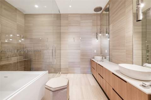 4701 N Meridian Ave 304, Miami Beach FL - photo 15 of 28