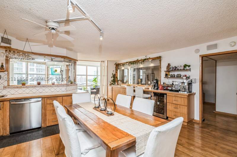 1 bedroom Condominium at 6423 Collins Ave 1602, Mar Del Plata Condo, Miami Beach — photo 4