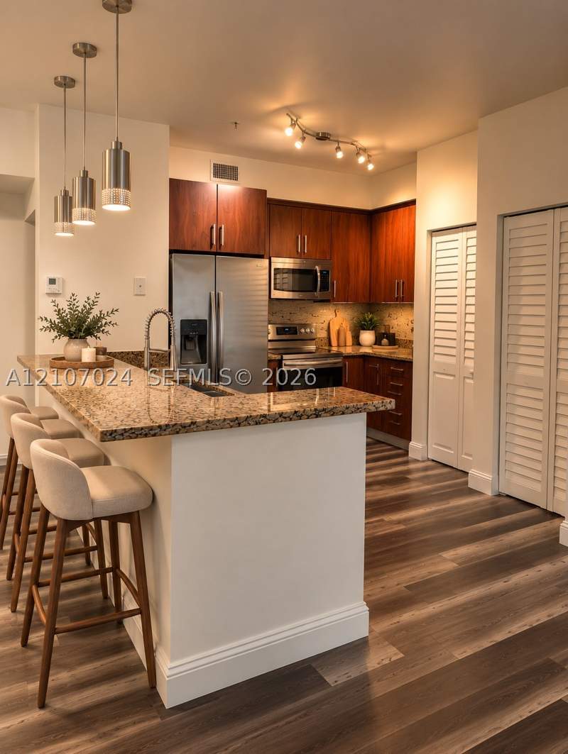 3 bedroom Condominium at 7260 NW 114th Ave 20610, Palm Gardens At Doral Con, Doral — photo 2