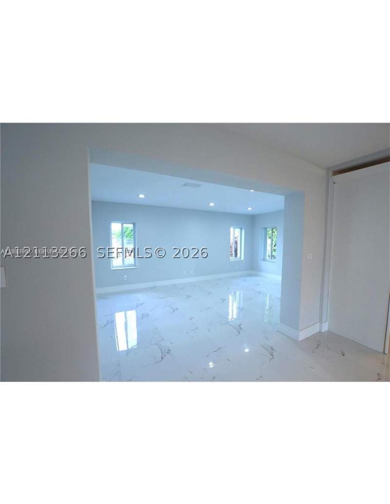 3 bedroom SingleFamilyResidence at 9040 SW 48th Ter, Miller Heights Sec 2, Miami — photo 3