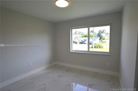 9040 SW 48th Ter, Miami FL - photo 9 of 15