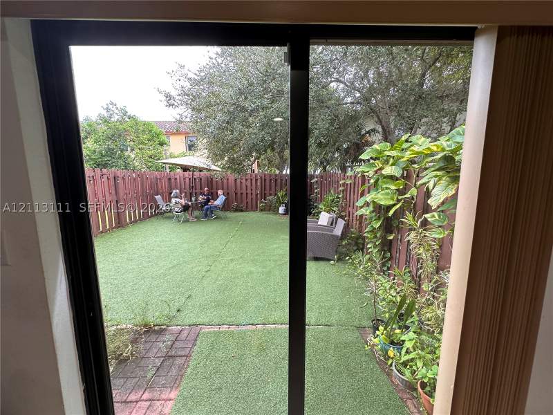 4 bedroom Townhouse at 365 SE 37th Ter, Baywinds Of Galapagos Fir, Homestead — photo 5