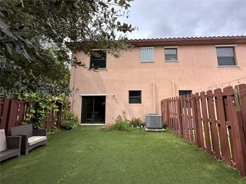 365 SE 37th Ter, Homestead FL - photo 6 of 97