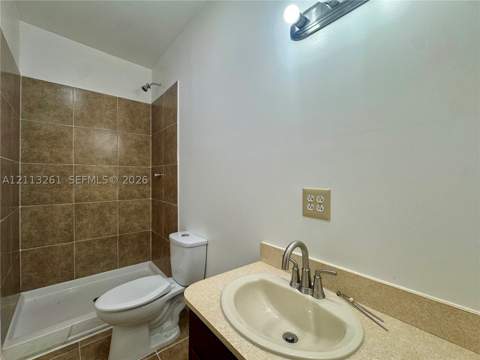 7605 NW 68th Ct, Medley FL - photo 12 of 19