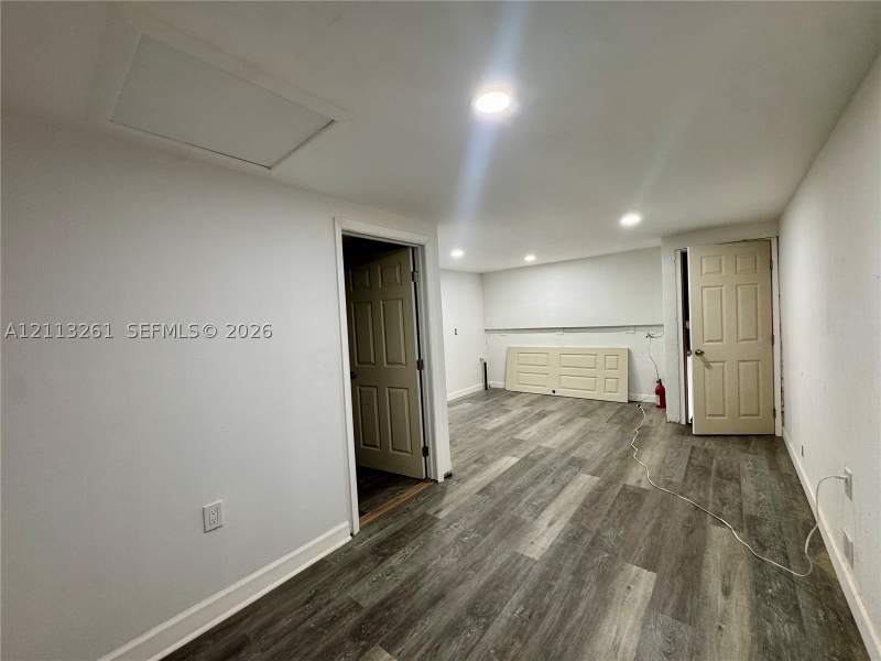 2 bedroom SingleFamilyResidence at 7605 NW 68th Ct, 11 53 40 Fla Fruit Land C, Medley — photo 4
