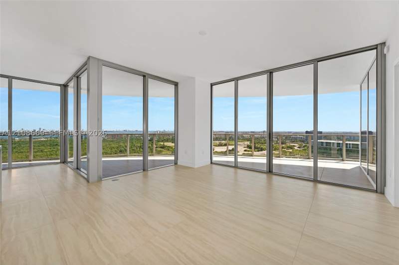 3 bedroom Condominium at 2411 Laguna Circle 1605, One Park Tower, Miami — photo 2