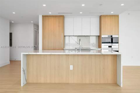 2411 Laguna Circle 1605, Miami FL - photo 6 of 95