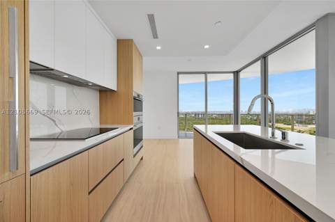 2411 Laguna Circle 1605, Miami FL - photo 7 of 95