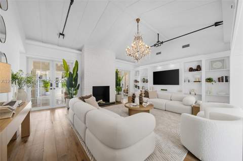 4700 Lake Rd, Miami FL - photo 13 of 90