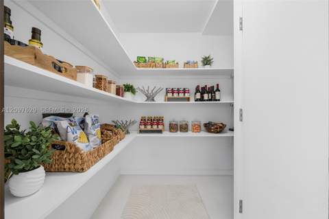 4700 Lake Rd, Miami FL - photo 23 of 90