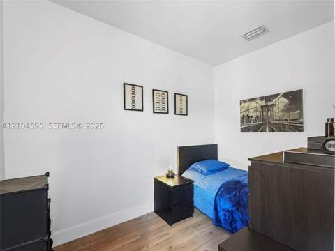 10801 NW 51st Ln, Doral FL - photo 10 of 46