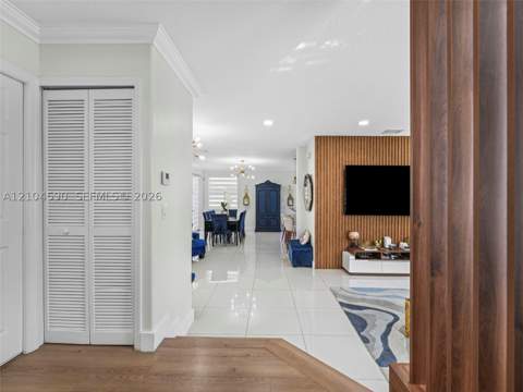 10801 NW 51st Ln, Doral FL - photo 14 of 46