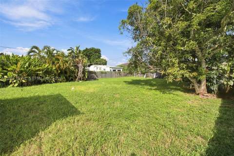 6521 SW 42nd St, Miami FL - photo 7 of 14