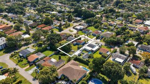 6521 SW 42nd St, Miami FL - photo 8 of 14