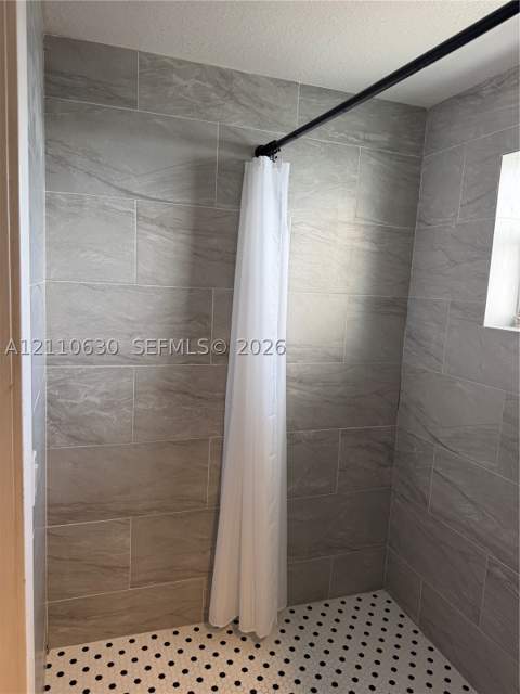 3601 NE 170th St 407, North Miami Beach FL - photo 8 of 11