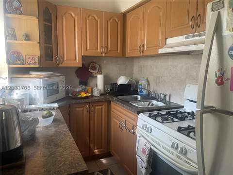 21840 SW 118th Ave, Miami FL - photo 11 of 30