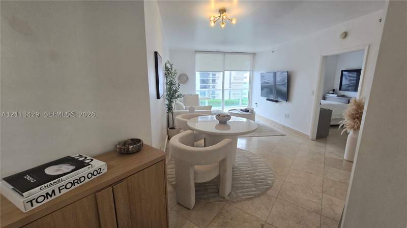 1 bedroom Condominium at 6365 Collins Ave 909, Akoya Condo, Miami Beach — photo 4