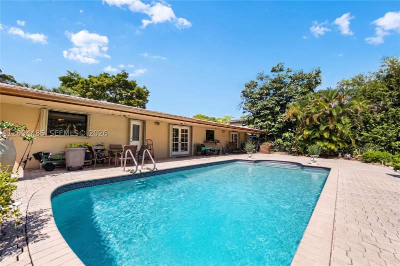 5 bedroom SingleFamilyResidence at 20011 NE 25th Ave, County Squire Estates Sec, Miami — photo 4