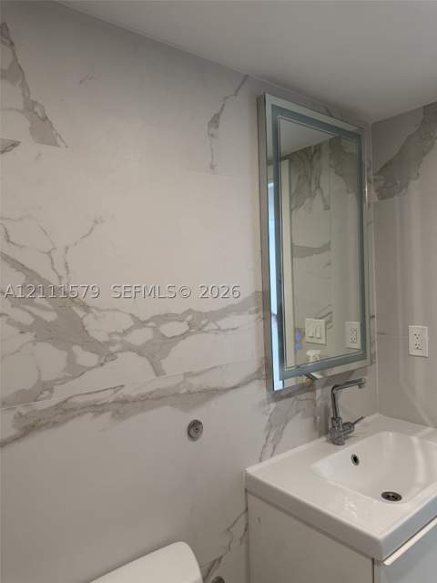 17560 Atlantic Blvd 106, Sunny Isles Beach FL - photo 10 of 12