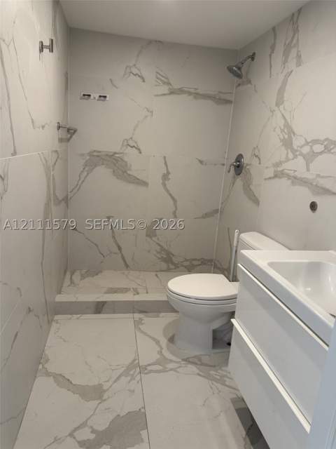 17560 Atlantic Blvd 106, Sunny Isles Beach FL - photo 7 of 12