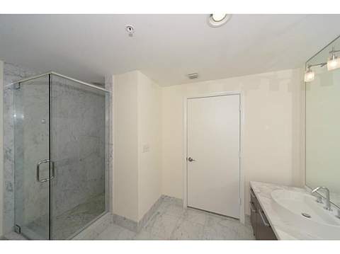 253 NE 2nd Avenue 2710, Miami FL - photo 18 of 37