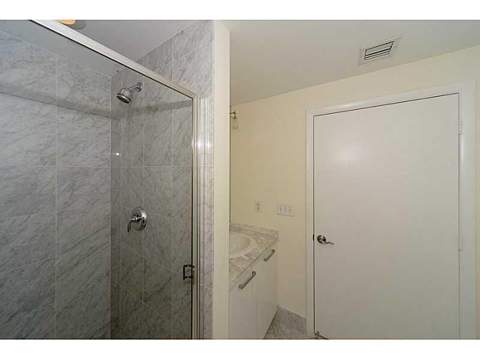 253 NE 2nd Avenue 2710, Miami FL - photo 20 of 37