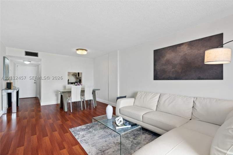 1 bedroom Condominium at 13120 SW 92nd Ave B-Ph18, Village At The Falls Cond, Miami — photo 5