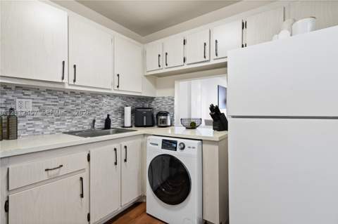13120 SW 92nd Ave B-Ph18, Miami FL - photo 9 of 32