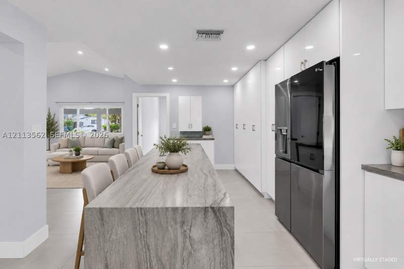 4 bedroom SingleFamilyResidence at 2325 NE 194th St, Enchanted Lake Sec 6, Miami — photo 3