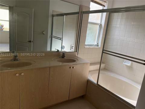 1133 NE 40th Rd, Homestead FL - photo 15 of 57