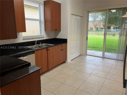 1133 NE 40th Rd, Homestead FL - photo 18 of 57