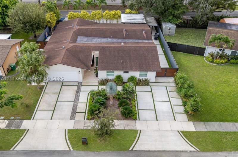 5 bedroom SingleFamilyResidence at 14420 SW 71st Ln, Kendale Lakes North Sec 2, Miami — photo 2