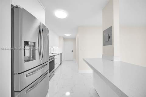 7135 Collins Ave 1632, Miami Beach FL - photo 6 of 17