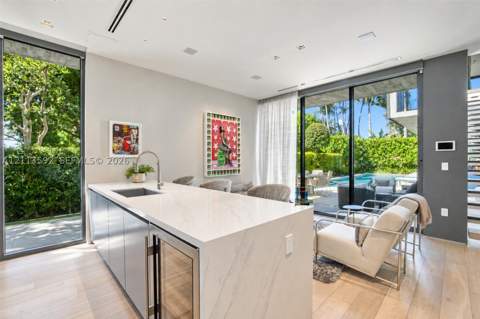 705 W Dilido Dr, Miami Beach FL - photo 10 of 43