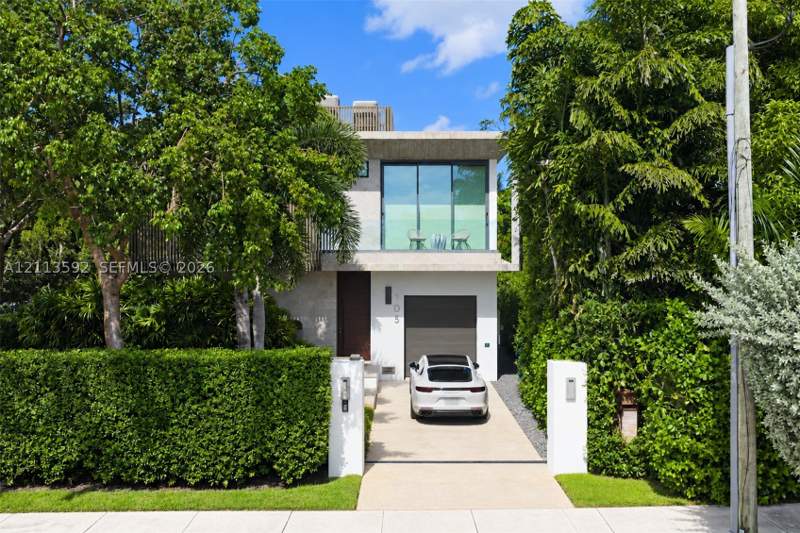 4 bedroom SingleFamilyResidence at 705 W Dilido Dr, Di Lido Island, Miami Beach — photo 5