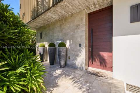 705 W Dilido Dr, Miami Beach FL - photo 8 of 43