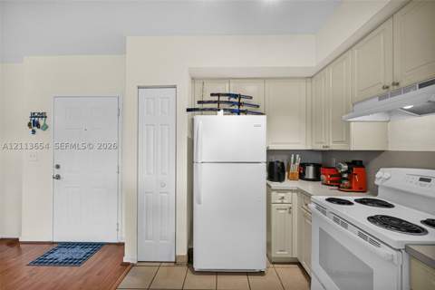 11060 SW 196th St 609, Cutler Bay FL - photo 9 of 25