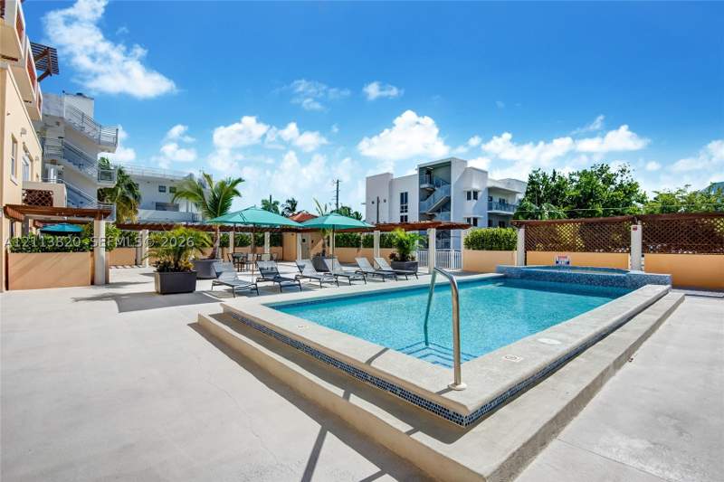 2 bedroom Condominium at 227 Michigan Ave 406, The Ambassadors Condo, Miami Beach — photo 4