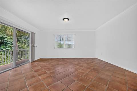 9356 SW 77th Ave J7, Miami FL - photo 8 of 42