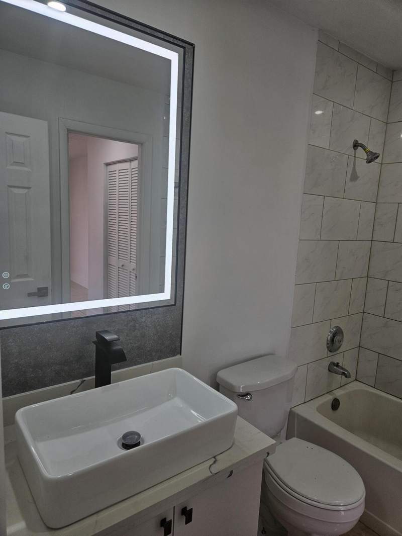 2 bedroom Townhouse at 1328 W 51st Place D-23, Carmel Townhomes Condo, Hialeah — photo 3