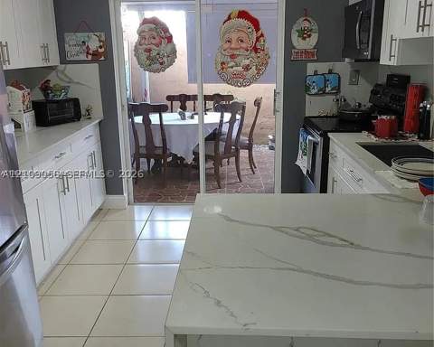 7801 W 36th Ave 101, Hialeah FL - photo 8 of 17