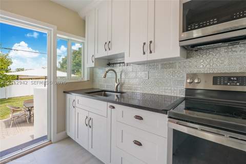 1321 NW 51st Ter, Miami FL - photo 10 of 13